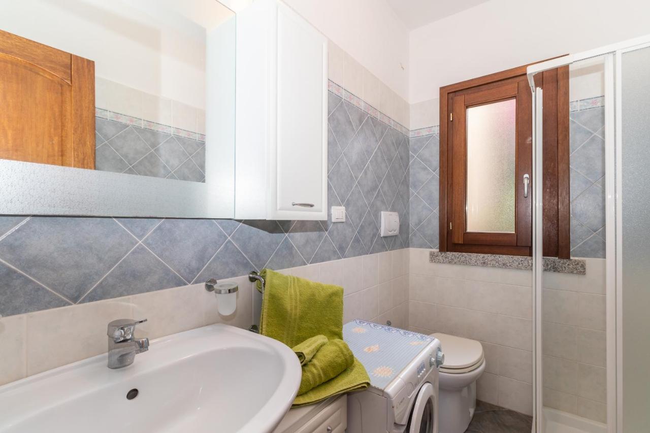 Appartamento Con Piscina 03 Trinità dʼAgultu エクステリア 写真